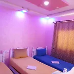 Bel Appartement De Vacances Avec Terrasse Et Balcon