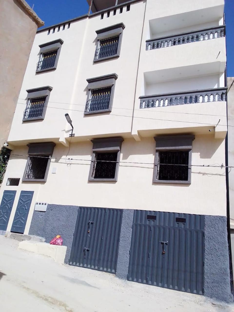 Bel De Avec Terrasse Et Balcon *